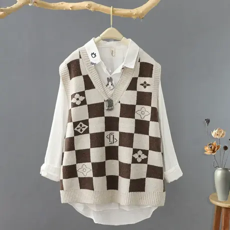 2024春季新款棋盘格针织马夹女短款V领套头打底毛衣休闲背心坎肩图片