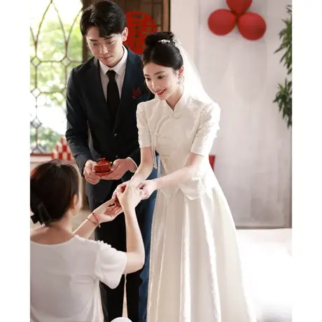 白色中式敬酒服2023新款新娘回门服订婚礼服女夏季旗袍秀禾服嫁衣商品大图