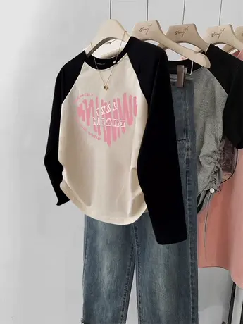 正肩长袖T恤女2023早秋新款插肩袖上衣打底衫ins潮牌甜辣短款内搭商品大图