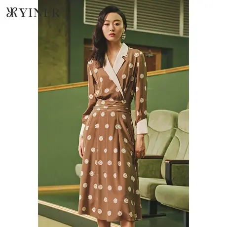 【1996系列】YINER音儿女装冬季西装领波点连衣裙图片