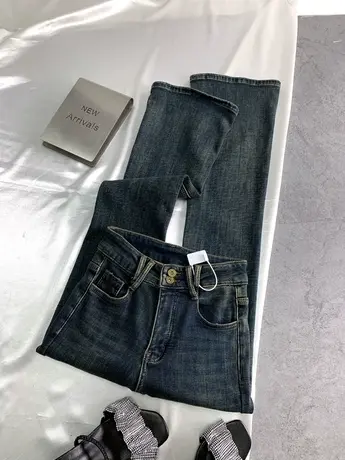 两粒扣做旧牛仔加绒喇叭裤女2023冬季新款显瘦百搭高腰弹力微喇裤图片