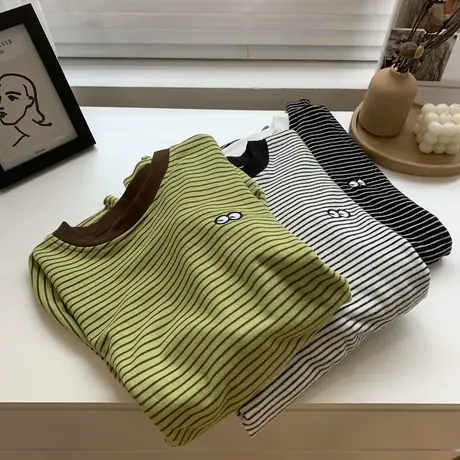 磨毛发热绒刺绣条纹长袖T恤女春季宽松大码中长款圆领套头打底衫图片