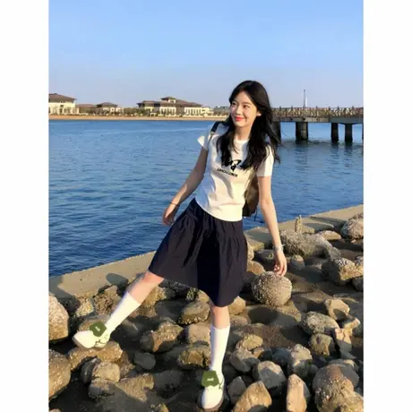 设计感白色正肩修身短袖t恤女夏季新款收腰显瘦休闲百搭短款上衣商品大图