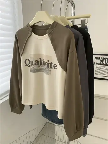 美式复古插肩袖印花圆领卫衣女小个子短款拼色长袖上衣23秋季新款商品大图