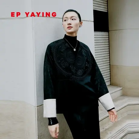 EP YAYING雅莹女装 国风撞色刺绣棉服 2023秋冬新款M117A图片