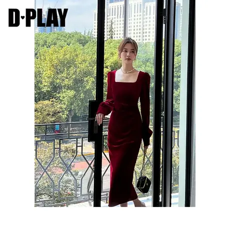 DPLAY2023冬法式酒红色方领捏褶侧开衩丝绒礼服裙敬酒服回门服图片