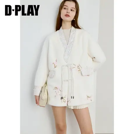 DPLAY2023冬新中式国风白色盘扣V领印花加厚保暖仿皮毛一体外套商品大图