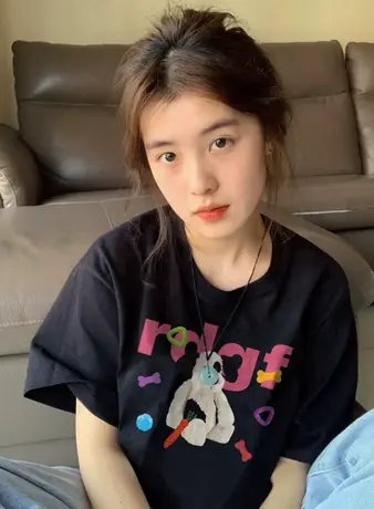 美式复古黑色正肩短袖t恤女小众夏季大码胖妹妹多巴胺上衣2-300斤商品大图