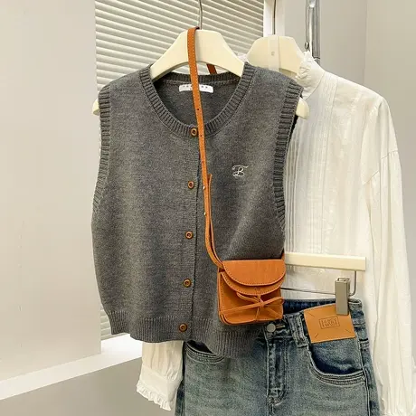 唐狮秋冬新款圆领针织衫女毛衣背心灰色复古刺绣开衫马甲ydTD商品大图