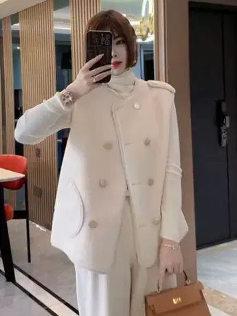 欧货小香风毛毛马甲女2023秋冬季新款双排扣小清新外搭上衣外套潮商品大图