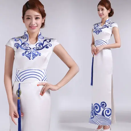 高档礼仪走秀鱼尾开叉长款迎宾小姐青花瓷旗袍红色酒店礼仪服装商品大图