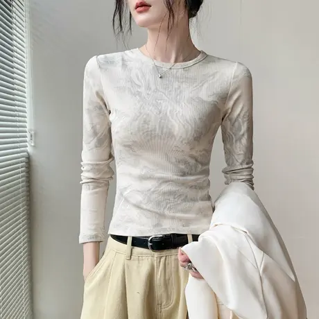 歌倍尚圆领扎染长袖T恤女2025秋季新款正肩修身显瘦小众百搭上衣图片