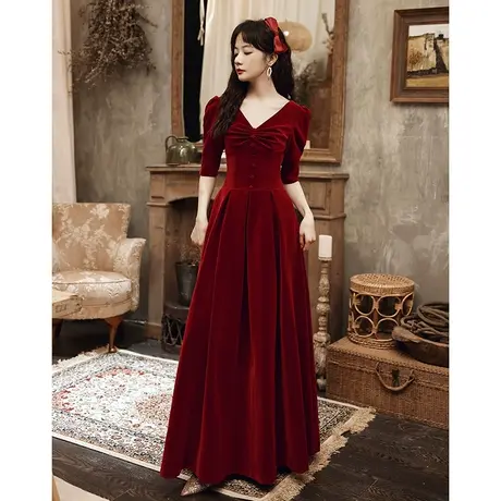 丝绒敬酒服新娘2023新款长款酒红色气质性感v领结婚晚礼服女中袖图片