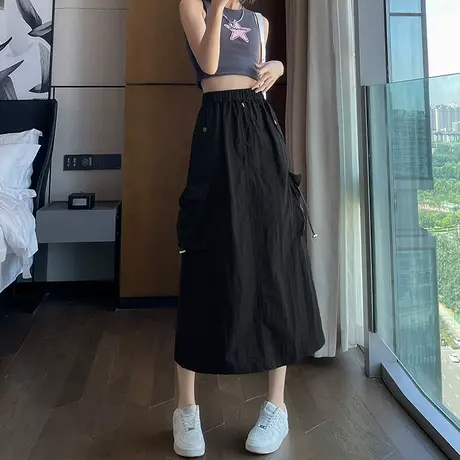 美式黑色工装半身裙女夏季薄款小个子高腰显瘦褶皱a字中长包臀裙图片