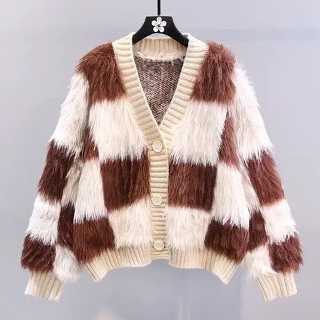 水貂绒棋盘格V领毛衣外套女秋冬2023新款宽松慵懒风加厚针织开衫图片