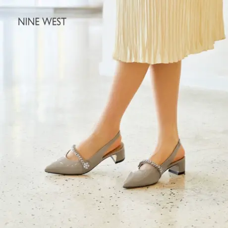 Nine West/玖熙尖头包头凉鞋女2025夏季新款后空配裙水钻粗跟单鞋图片