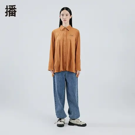 播冬季新款前短后长两侧开衩印花装饰麂皮绒衬衫女BDO4CD0406图片