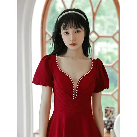 敬酒服新娘夏季酒红色订婚礼服连衣裙性感深V领结婚回门便装中长图片