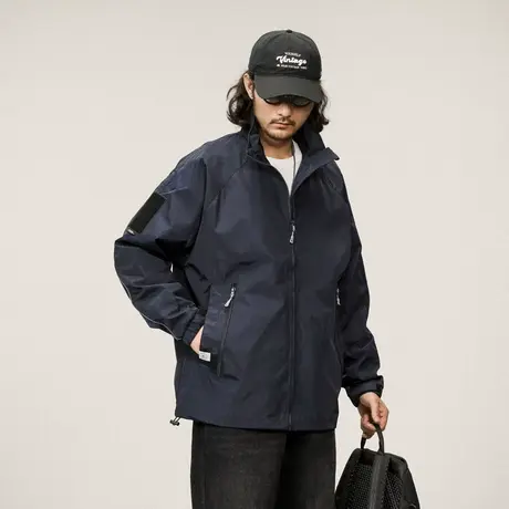 秋冬新款外套时尚潮流夹克户外长袖宽松防风防水外套大码休闲男装图片