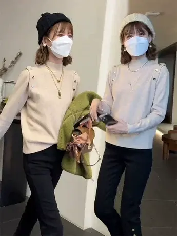 2023年秋冬新款纽扣针织衫上衣女士半高领纯色打底衫修身加厚毛衣商品大图