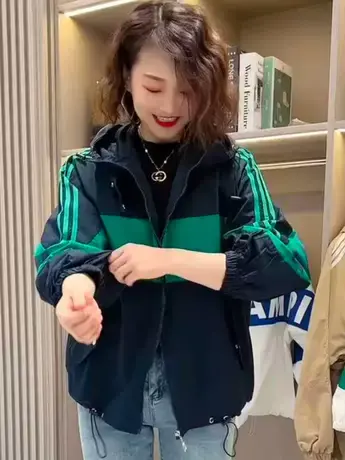 欧韩连帽拼接个性外套女2023秋季新款拼色宽松休闲时尚百搭风上衣图片