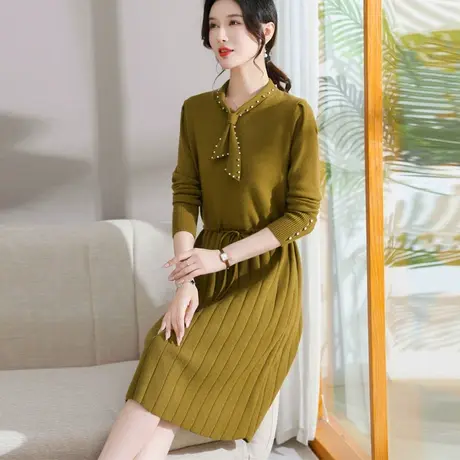 2023秋冬新款中长款毛衣连衣裙钉珠大码装宽松显瘦红色保暖打底裙图片