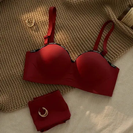 半杯复古红色无肩带胸罩无钢圈防下垂文胸套装小胸聚拢内衣女aa杯图片