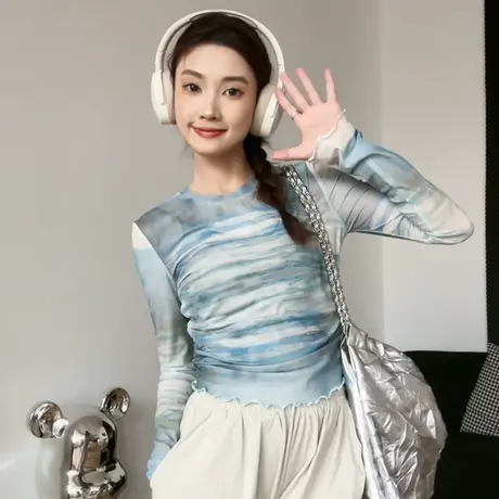 尔给扎染修身木耳边防晒短款上衣女薄款夏季防晒罩衫长袖t恤女图片