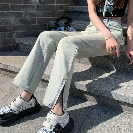 复古开叉牛仔微喇裤女春秋新款小众高腰显瘦梨型身材喇叭直筒裤图片