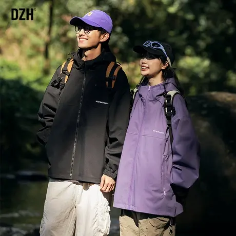 情侣户外机能外套男春秋款潮高级感2024新款防水冲锋衣情侣装夹克商品大图