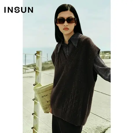INSUN恩裳冬季不规则绞花美拉德牦牛绒马甲商品大图