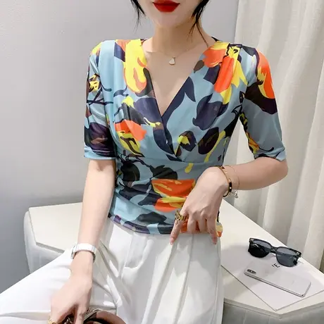 2024夏装新款复古印花网纱T恤女短袖洋气性感交叉V领上衣修身小衫商品大图