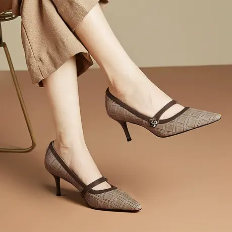 时尚拼色气质尖头细跟单鞋女2024夏季新款真皮浅口高跟鞋简约百搭图片
