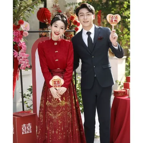 红色马面裙新娘敬酒服2023新款汉服旗袍国风新中式订婚礼服秀禾服图片