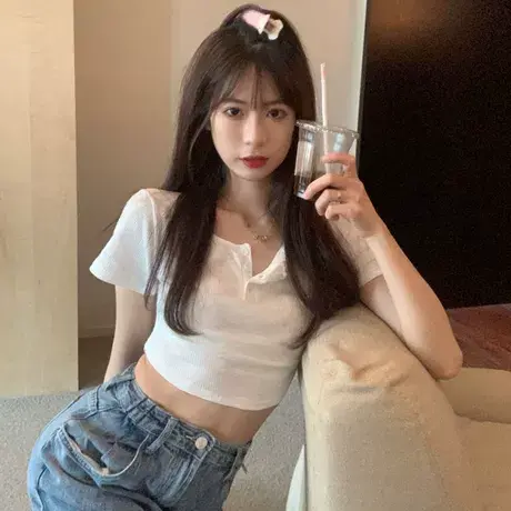 纯色简约修身甜辣妹短袖T恤女2023夏季新款韩版设计感小众上衣ins图片