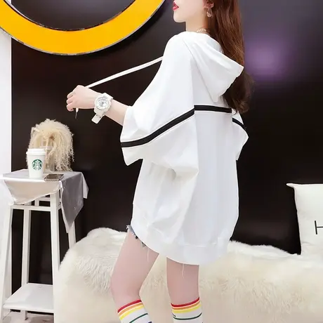 设计感连帽短袖T恤女2024新款夏季洋气减龄宽松欧版大码半袖上衣图片