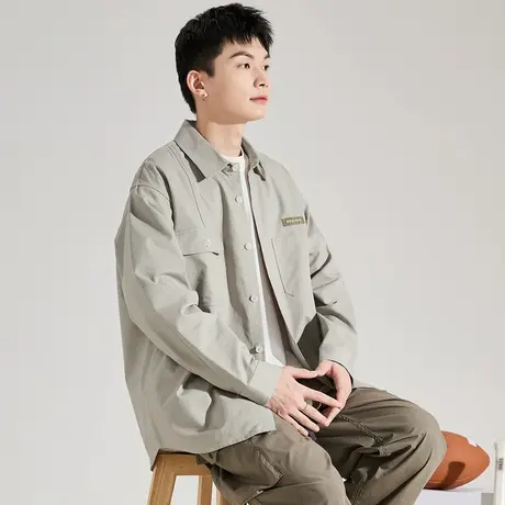唐狮春秋新款男翻领双口袋左胸织唛翻领宽松休闲百搭长袖衬衫上衣图片