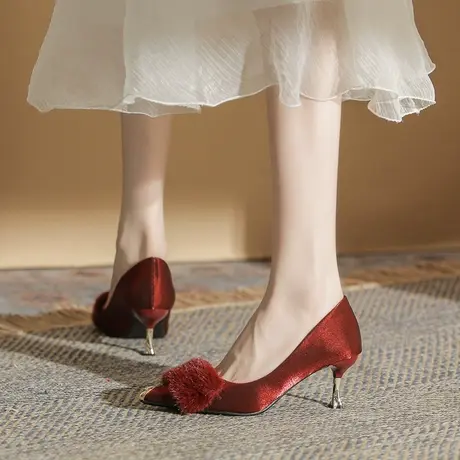 法式小众毛毛单鞋女细跟2024年春夏季新款性感新娘结婚敬酒高跟鞋图片