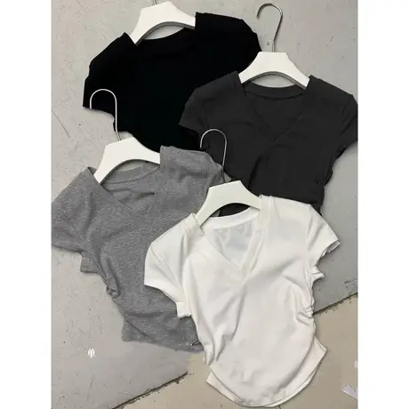 韩国东大门2023新款设计感小众V领修身显瘦纯色短款打底衫短袖T恤商品大图