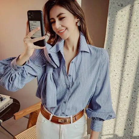 粉红大布娃娃翻领甜美宽松百搭上衣女2022大蝴蝶结蓝色条纹衬衫春商品大图