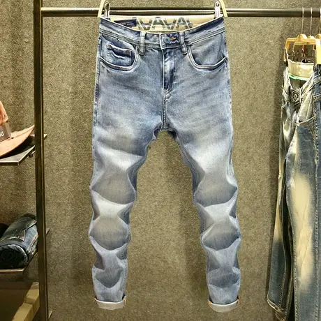 春季蓝色复古牛仔裤男修身潮牌小直筒男士弹力印花潮流百搭长裤子图片