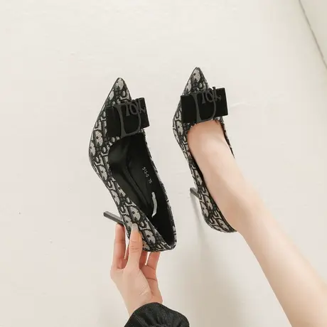 设计感小众气质高跟鞋女细跟2023年春季新款尖头性感少女黑色单鞋图片
