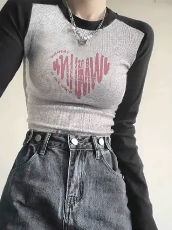 早秋chic上衣甜辣修身显瘦插肩款长袖T恤女ins潮牌闺蜜内搭打底衫图片