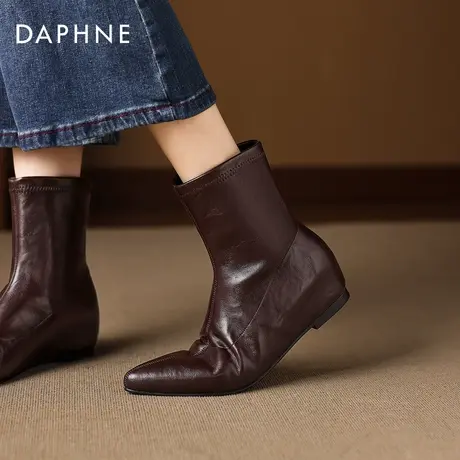 达芙妮复古短靴子女2026新款冬季法式尖头瘦瘦靴加绒内增高马丁靴图片