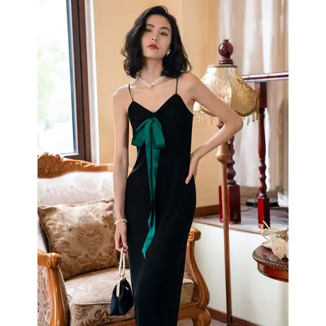 弥古黑色礼服裙秋冬针织内搭连衣裙女v领丝带法式吊带打底包臀裙图片