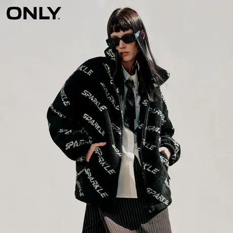 【直播专享】ONLY潮酷保暖宽松满印立领短款毛绒棉服商品大图