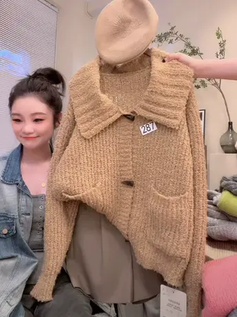 设计感大翻领牛仔扣厚实毛衣外套女2023秋冬新款宽松显瘦针织开衫图片