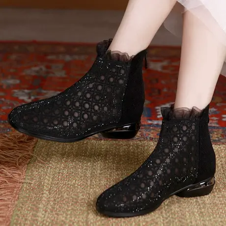 新款网纱瘦瘦凉靴平底时尚大码女靴子41一43短靴夏真皮洞洞鞋2023图片