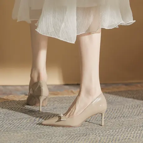 漆皮蝴蝶结高跟鞋女细跟2023年新款法式气质尖头少女浅口百搭单鞋图片