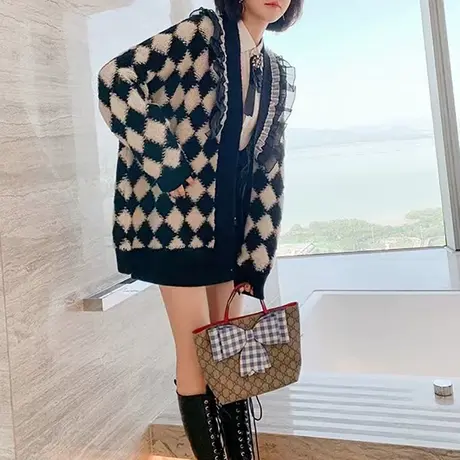 格子毛衣外套女秋冬2023新款女装宽松时尚洋气小香风上衣针织开衫图片